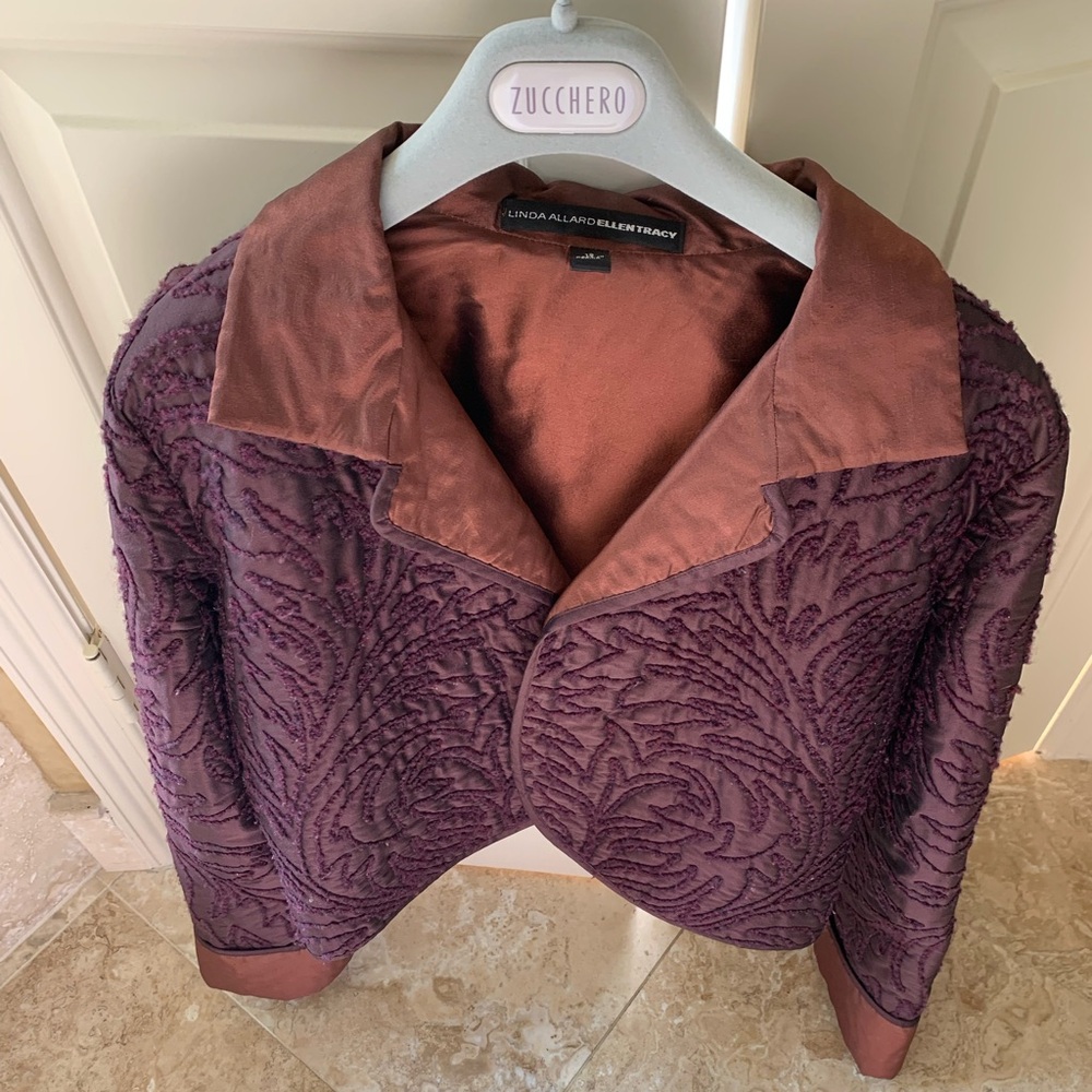 Short jacket size 12 Ellen Tracy